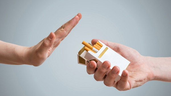 Người tiểu đường cần từ bỏ thuốc lá để giảm tê chân hiệu quả hơn